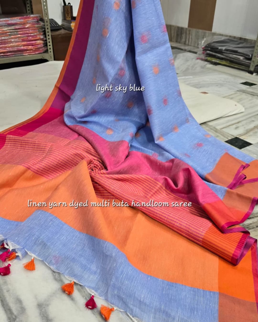 Pure Linen Butta Saree with Contrast Piping & Pattu Pallu