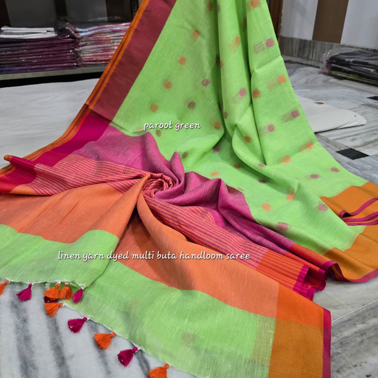 Pure Linen Butta Saree with Contrast Piping & Pattu Pallu