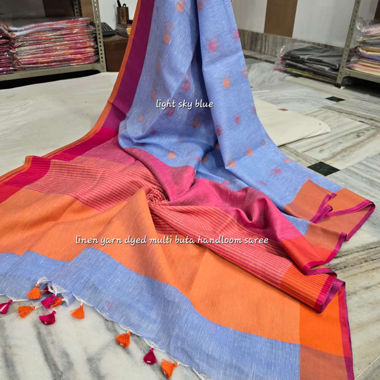 Pure Linen Butta Saree with Contrast Piping & Pattu Pallu