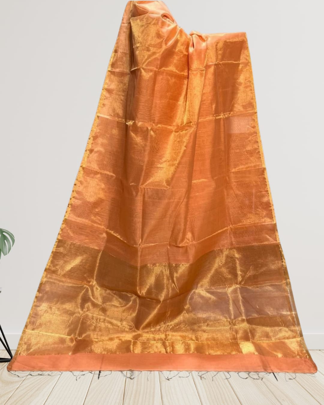 Hand woven Soft Tissue Linen Saree with Border, Tassel and with running blouse