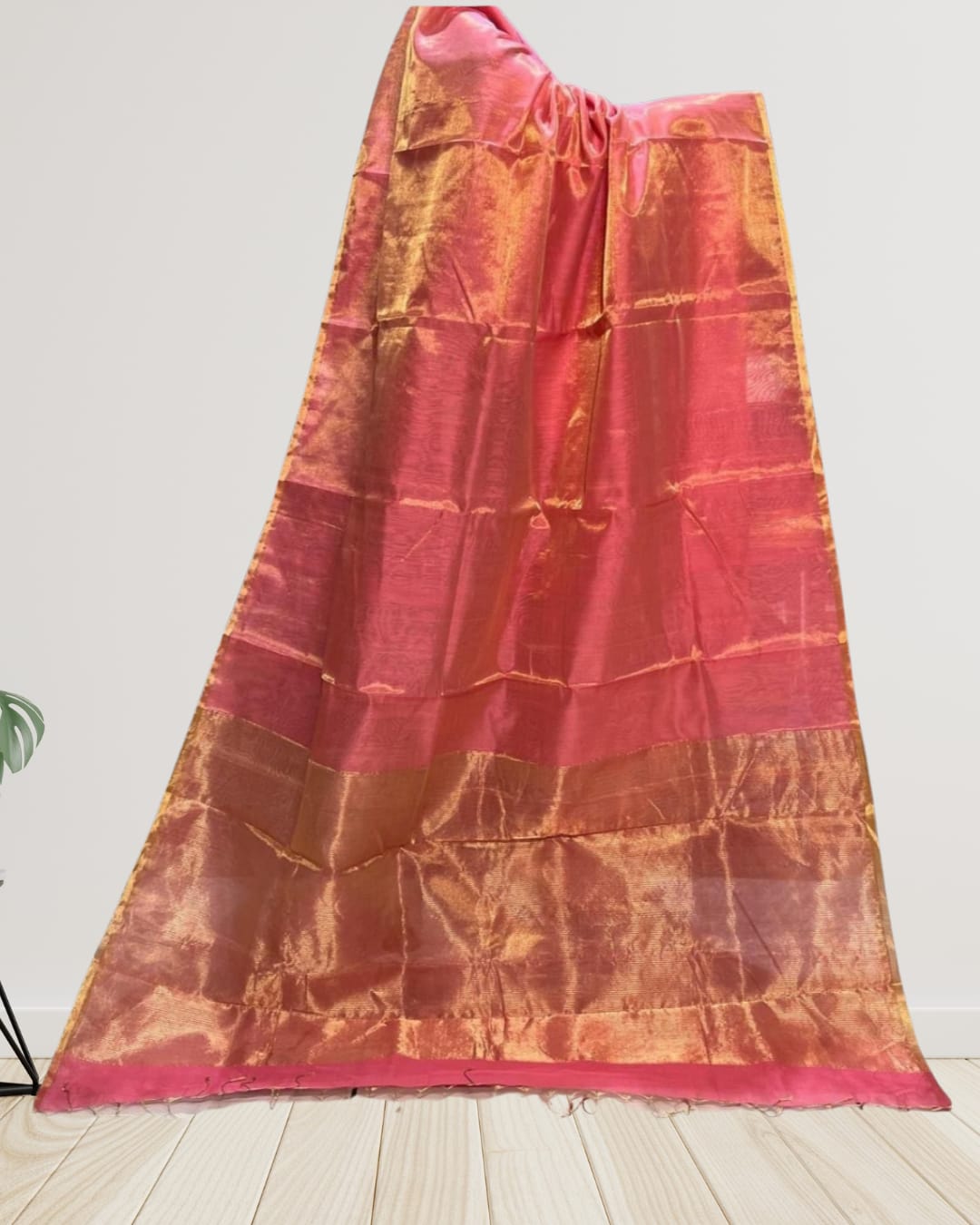 Hand woven Soft Tissue Linen Saree with Border, Tassel and with running blouse