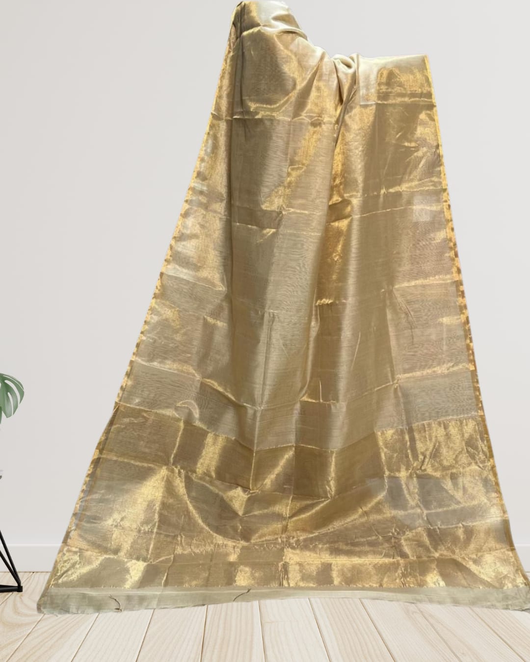 Hand woven Soft Tissue Linen Saree with Border, Tassel and with running blouse