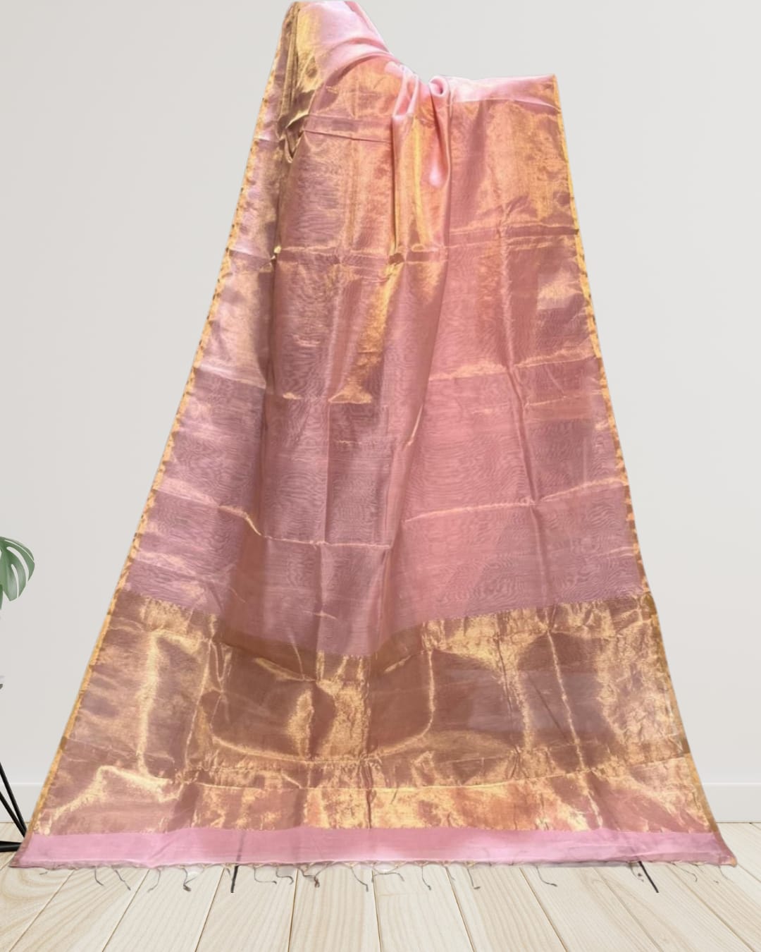 Hand woven Soft Tissue Linen Saree with Border, Tassel and with running blouse