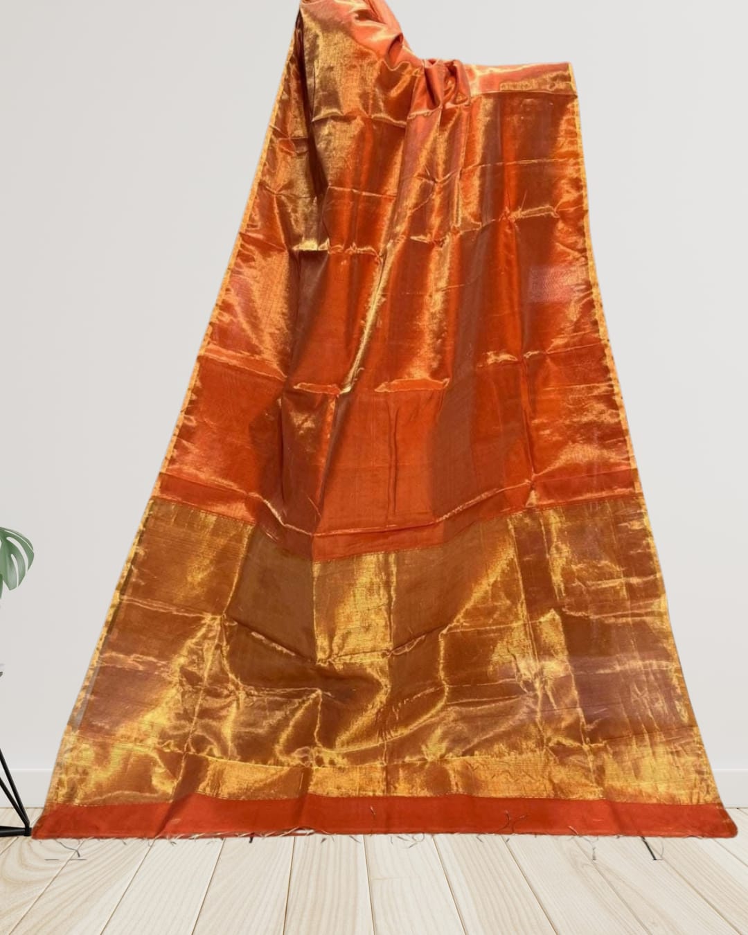 Hand woven Soft Tissue Linen Saree with Border, Tassel and with running blouse