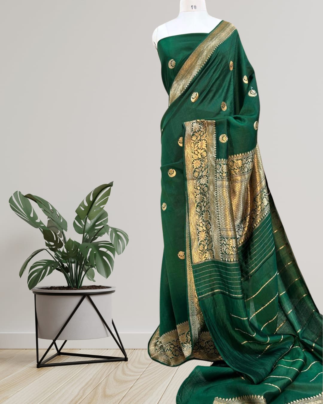Product Name: Pure Handloom Banarasi Raw Mango Silk Saree