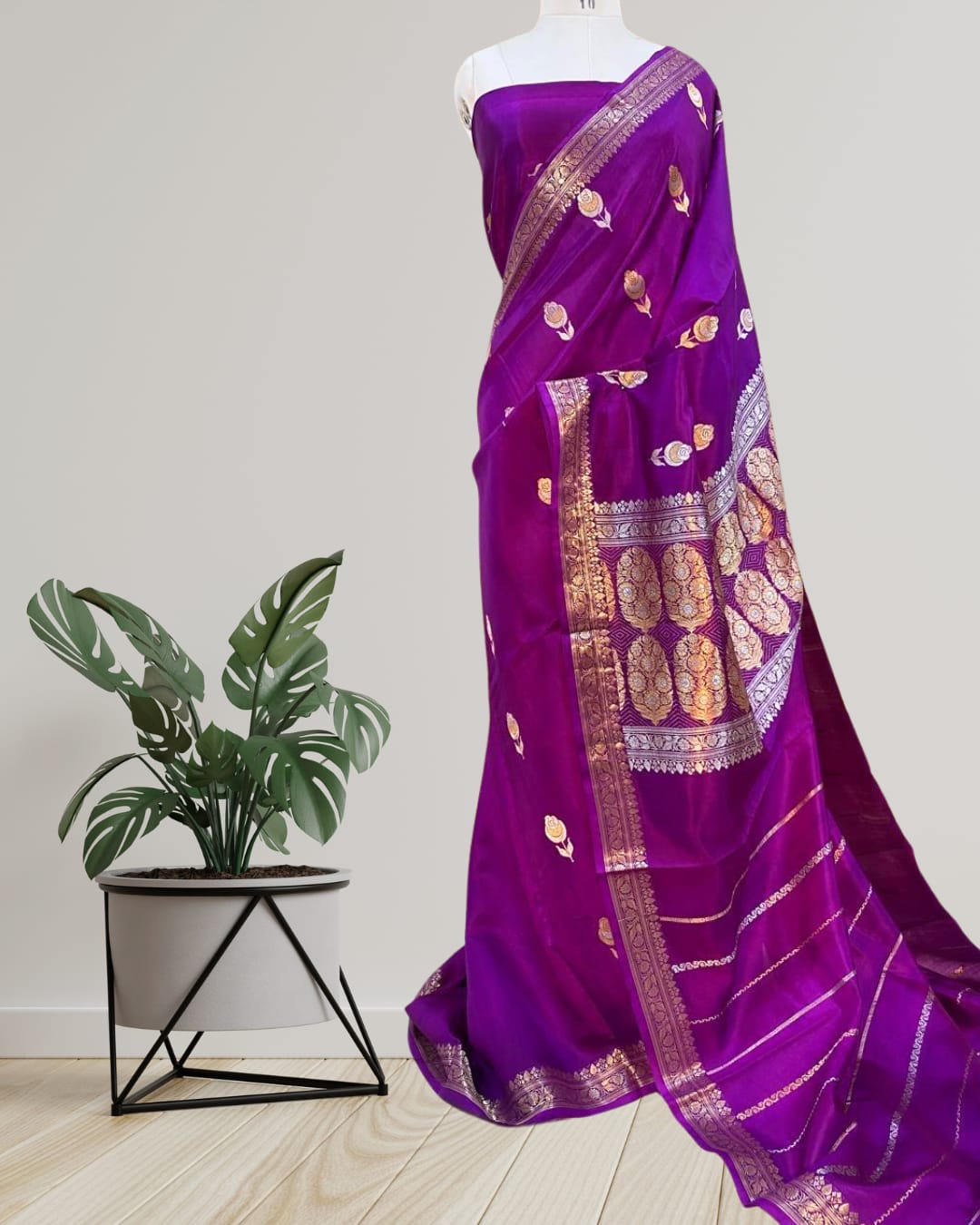 Product Name: Pure Handloom Banarasi Raw Mango Silk Saree