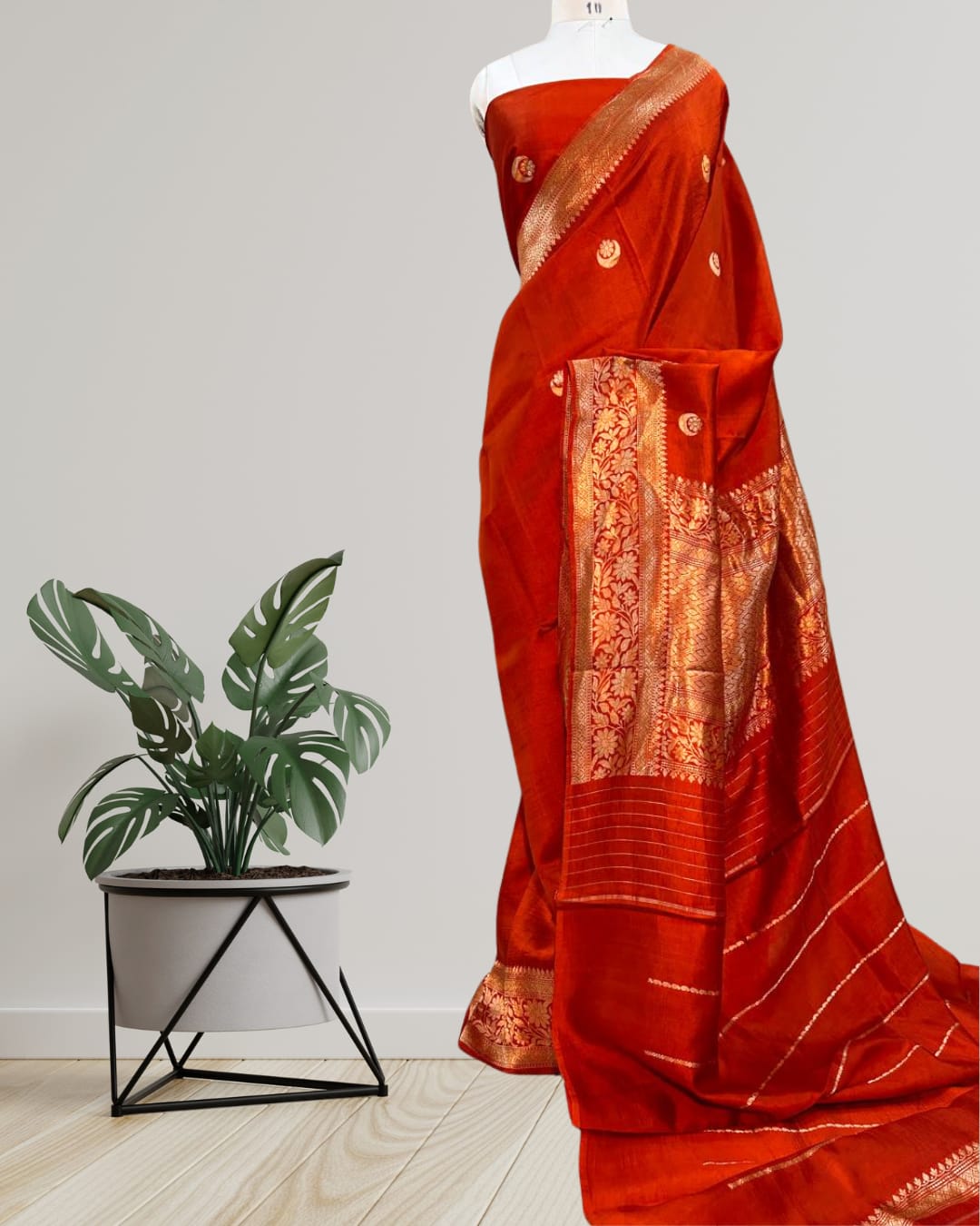 Product Name: Pure Handloom Banarasi Raw Mango Silk Saree