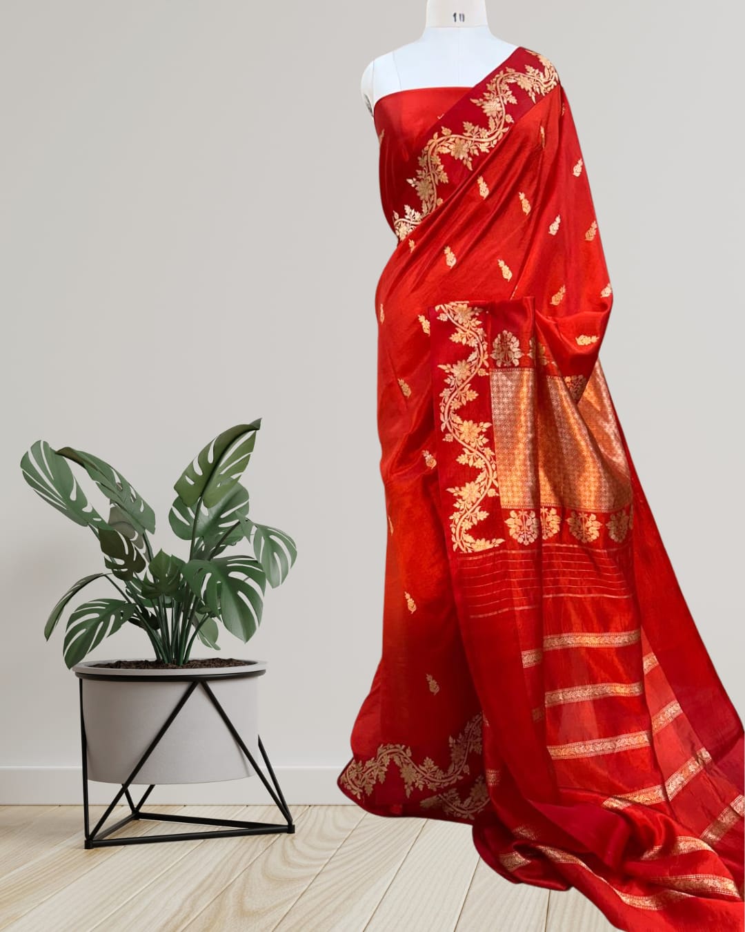Product Name: Pure Handloom Banarasi Raw Mango Silk Saree