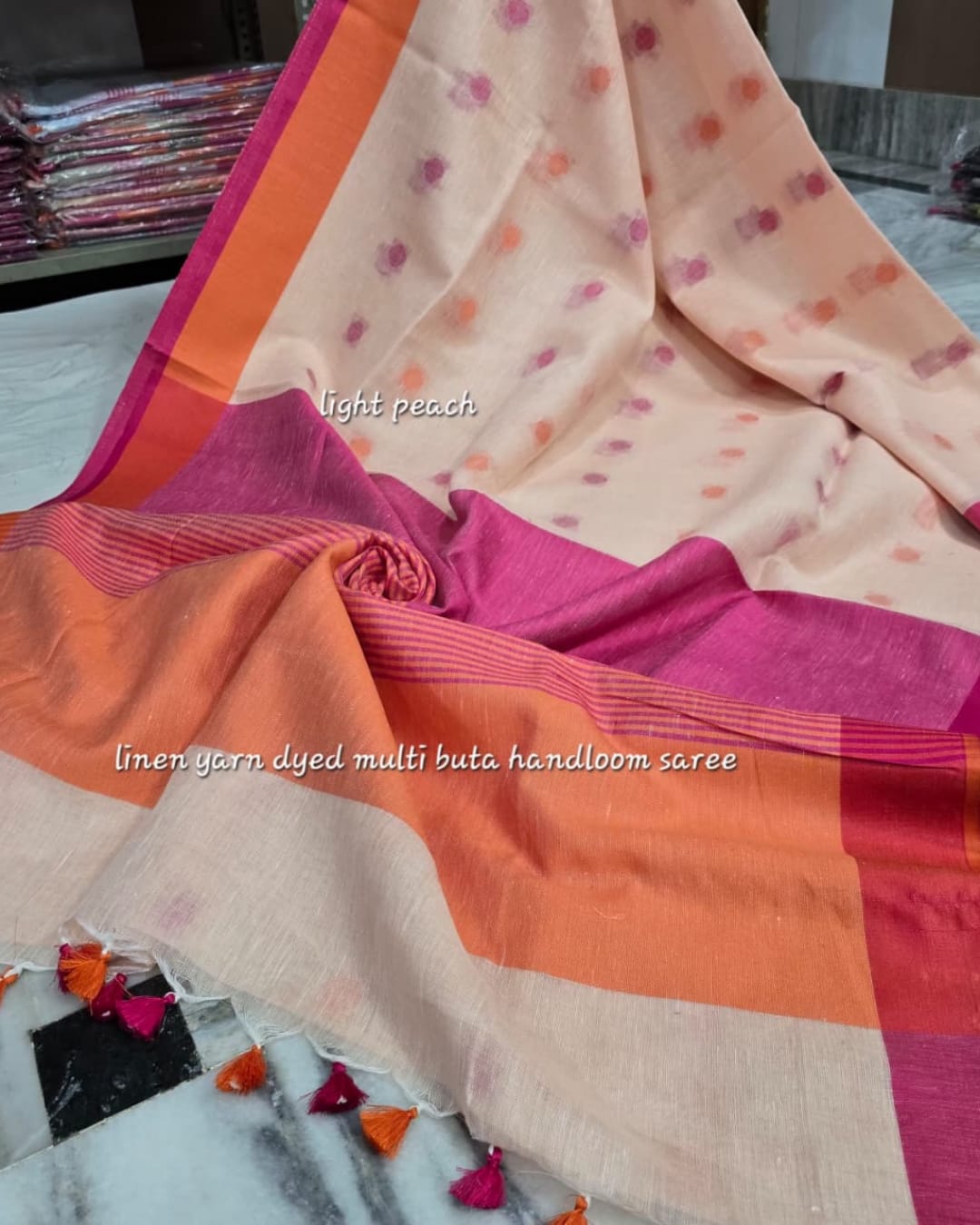 Pure Linen Butta Saree with Contrast Piping & Pattu Pallu