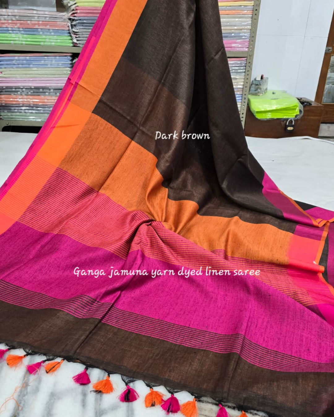 Pure Linen Plain Saree with Contrast Border, Contrast Blouse & Pattu Pallu