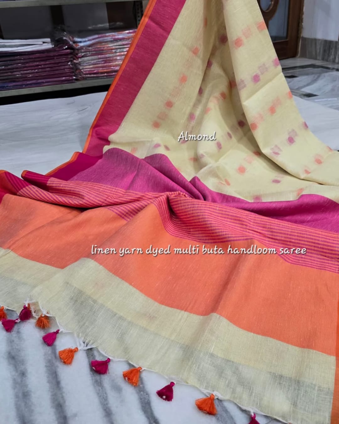 Pure Linen Butta Saree with Contrast Piping & Pattu Pallu
