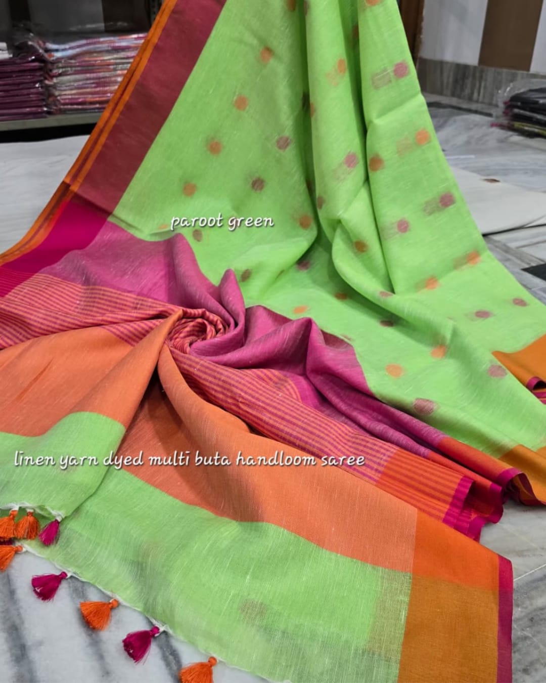 Pure Linen Butta Saree with Contrast Piping & Pattu Pallu