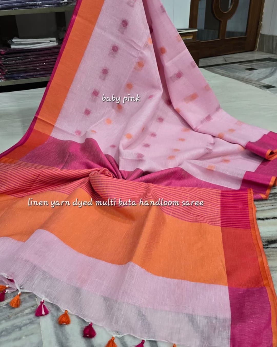 Pure Linen Butta Saree with Contrast Piping & Pattu Pallu